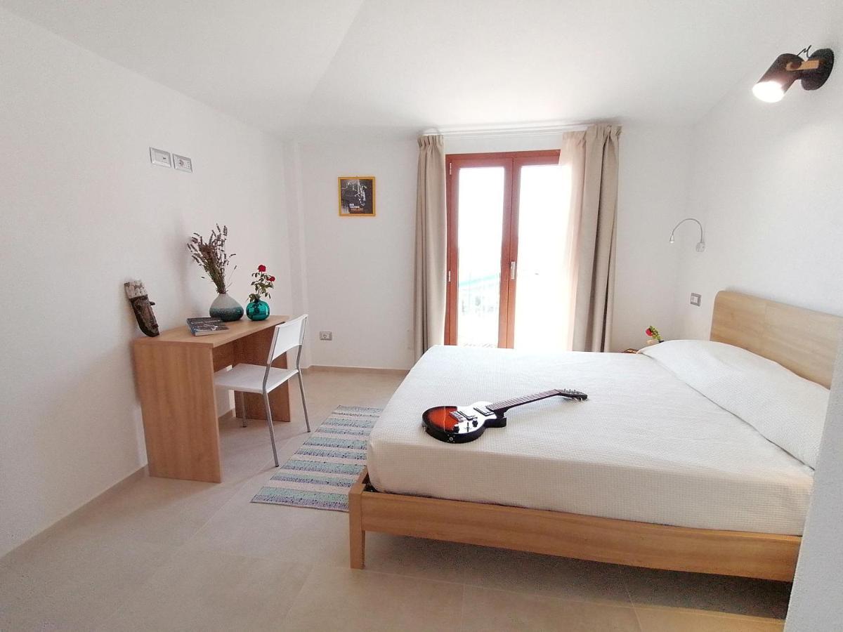 Blue Trane Appartement Cala Gonone Buitenkant foto